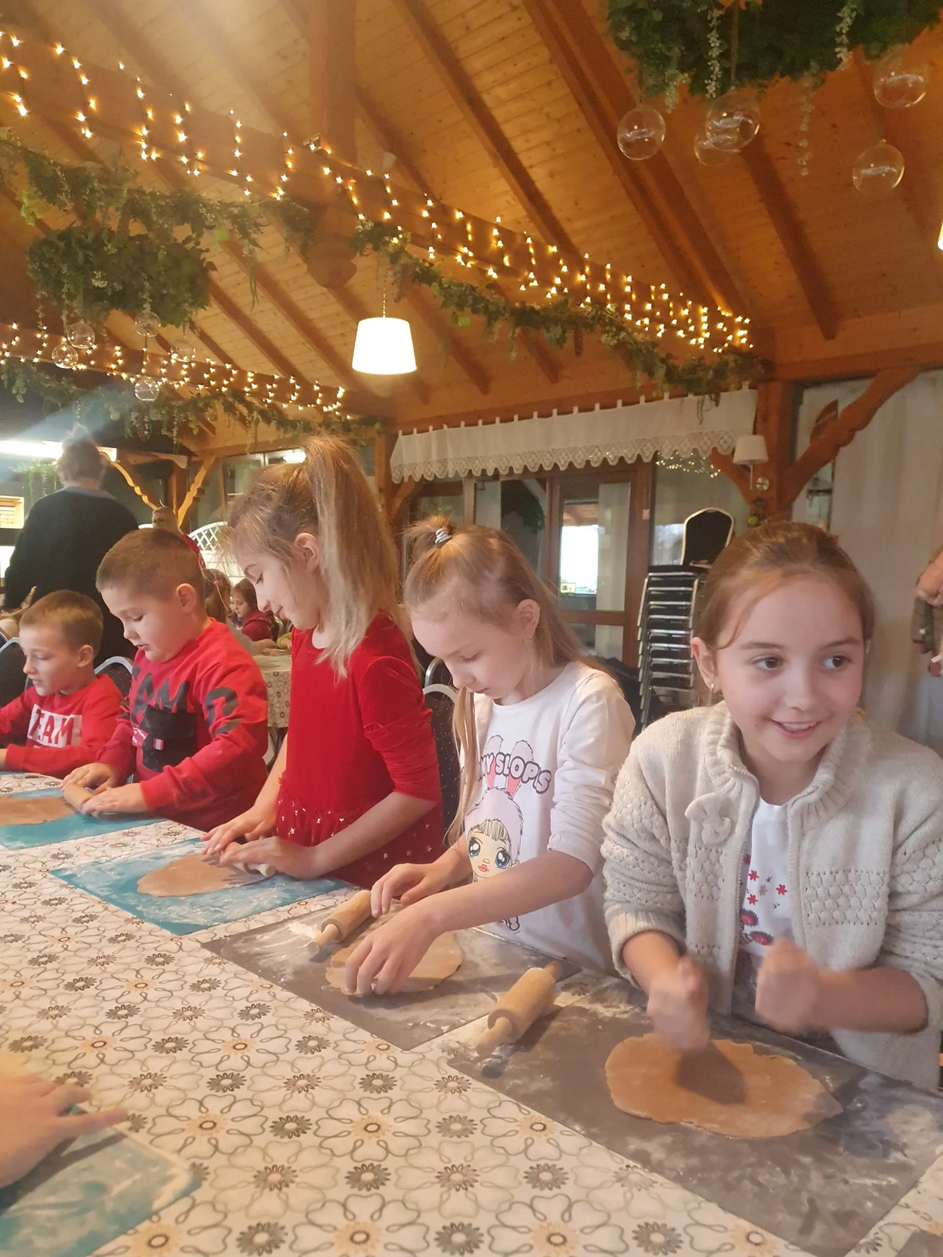 Warsztatownia Kulturka u stółka - Pieczenie pierników