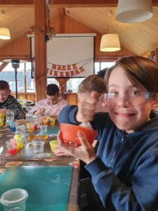 Warsztatownia Kulturka u stółka - Warsztaty zagadkowo – doświadczalne