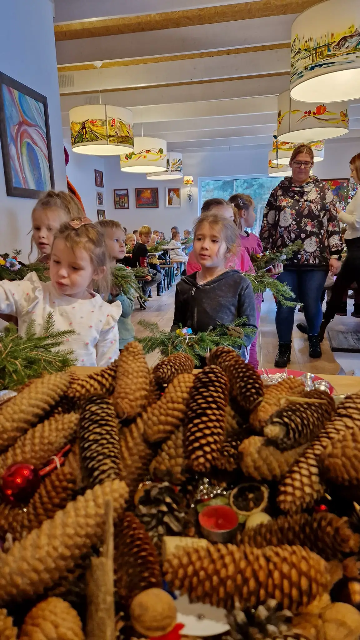 Warsztatownia Kulturka u stółka - Warsztaty tworzenia stroików świątecznych na stół
