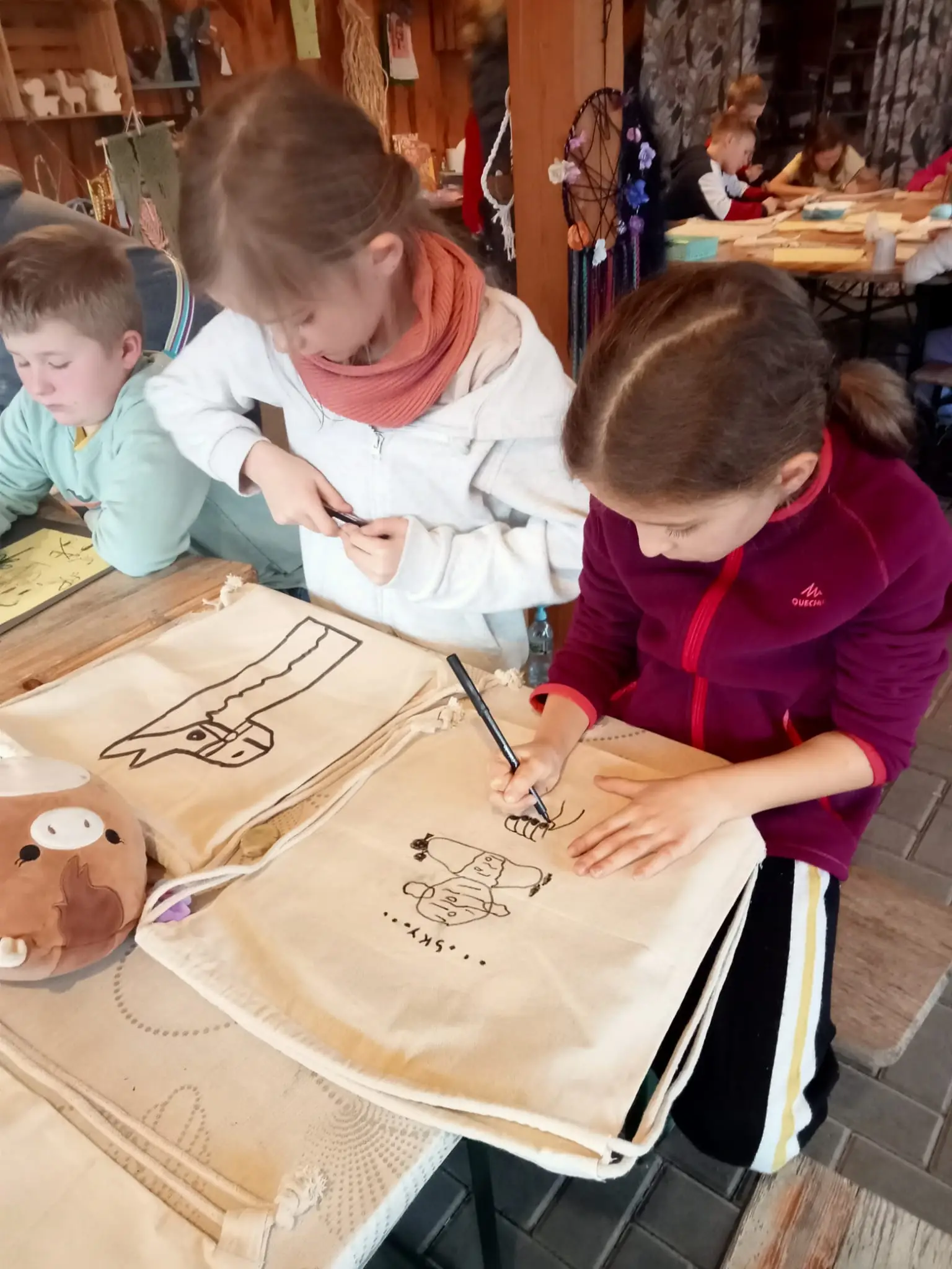 Malowane ekotorby -Warsztatownia Kulturka u stółkaWhatsApp 2024-01-12 o 18.28.53_9768e184